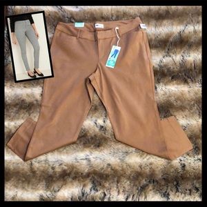 NWT Old Navy Cropped Pants